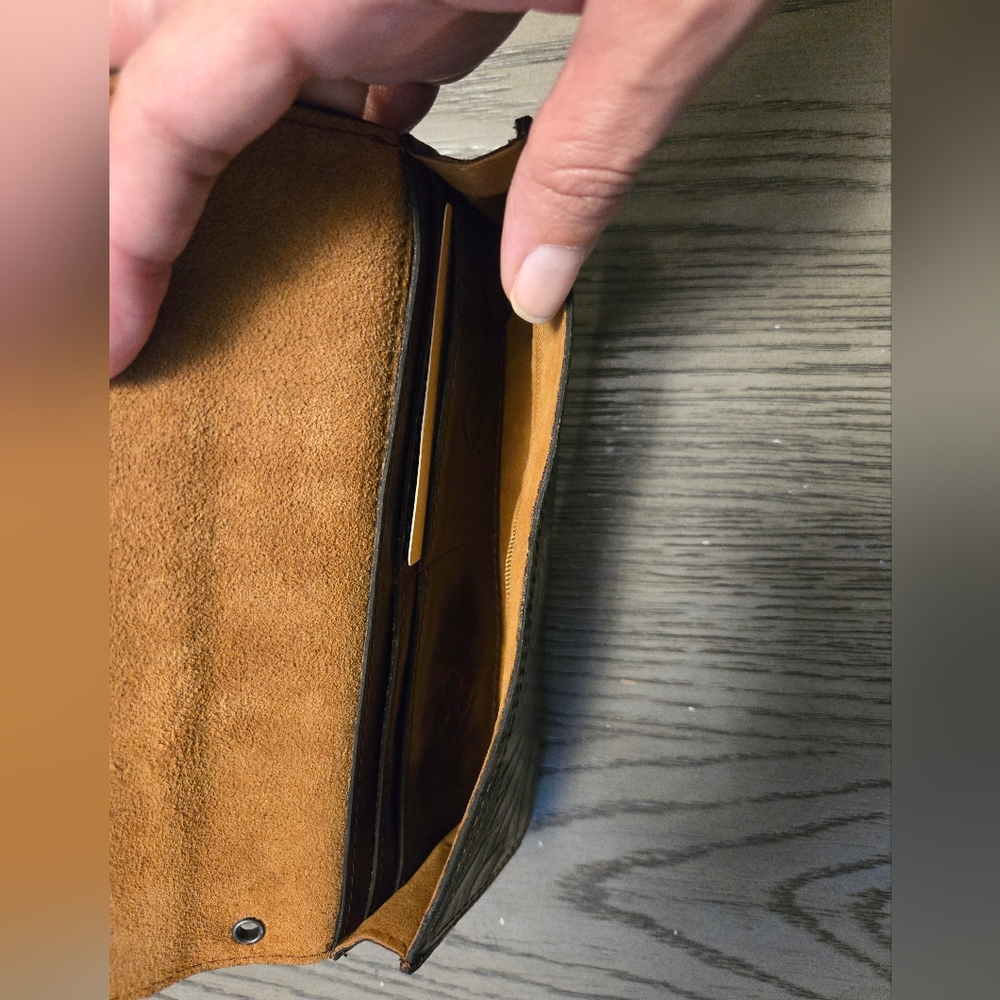 Patricia Nash Floral Embossed Leather Wallet In Tobacco - Picture 4 of 7